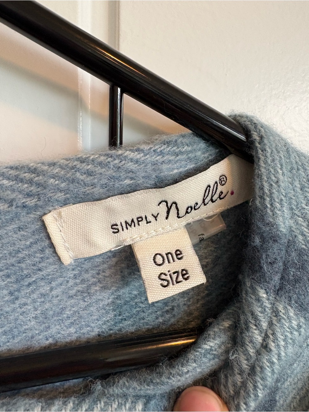 Sweater Subcategory Identification - Picture 4 of 4
